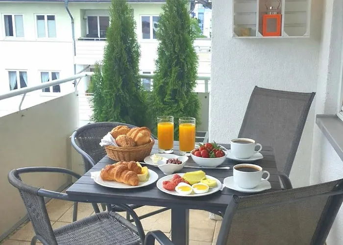 Fewo Wellenreiter Usedom 200 m zum Strand mit Balkon Parkplatz Wlan